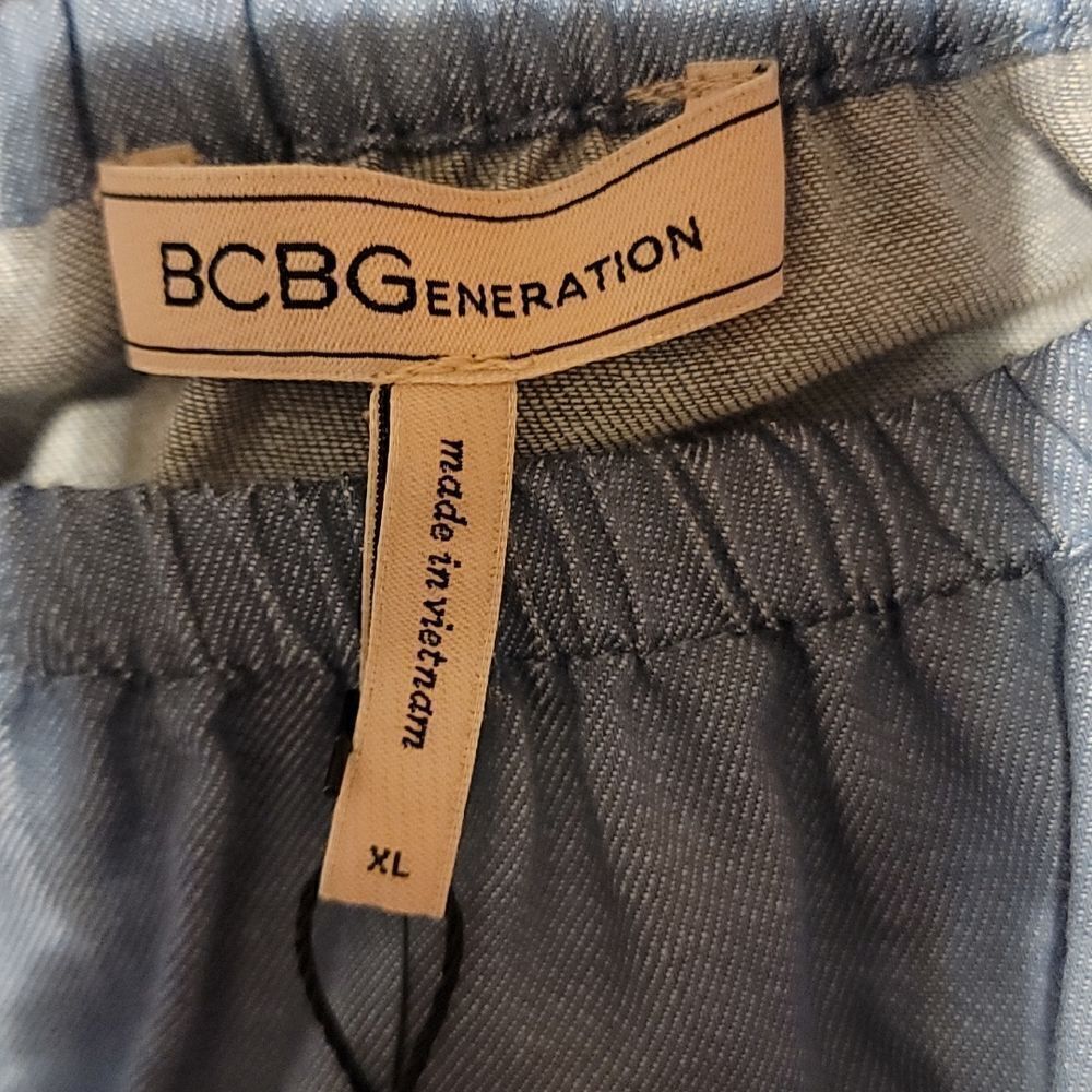 BCBGENERATION Chambray Tank Top - Picture 6 of 6